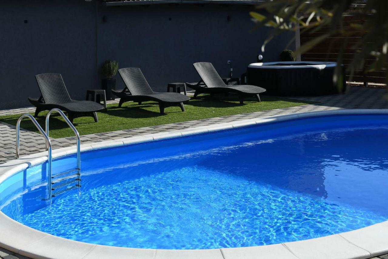 "Oasis Of Peace Zagreb-Apartments" Ngoại thất bức ảnh