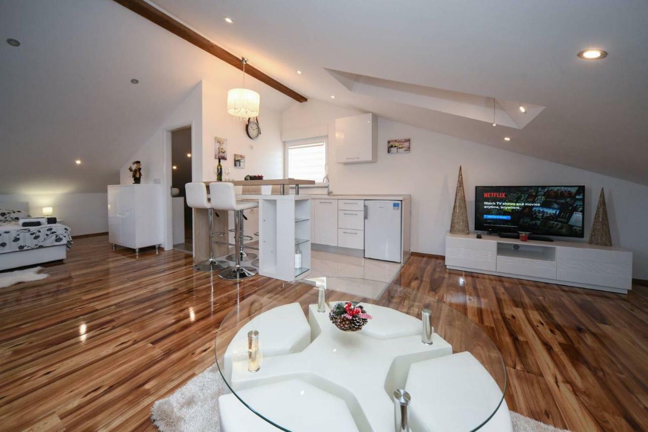 "Oasis Of Peace Zagreb-Apartments" Ngoại thất bức ảnh
