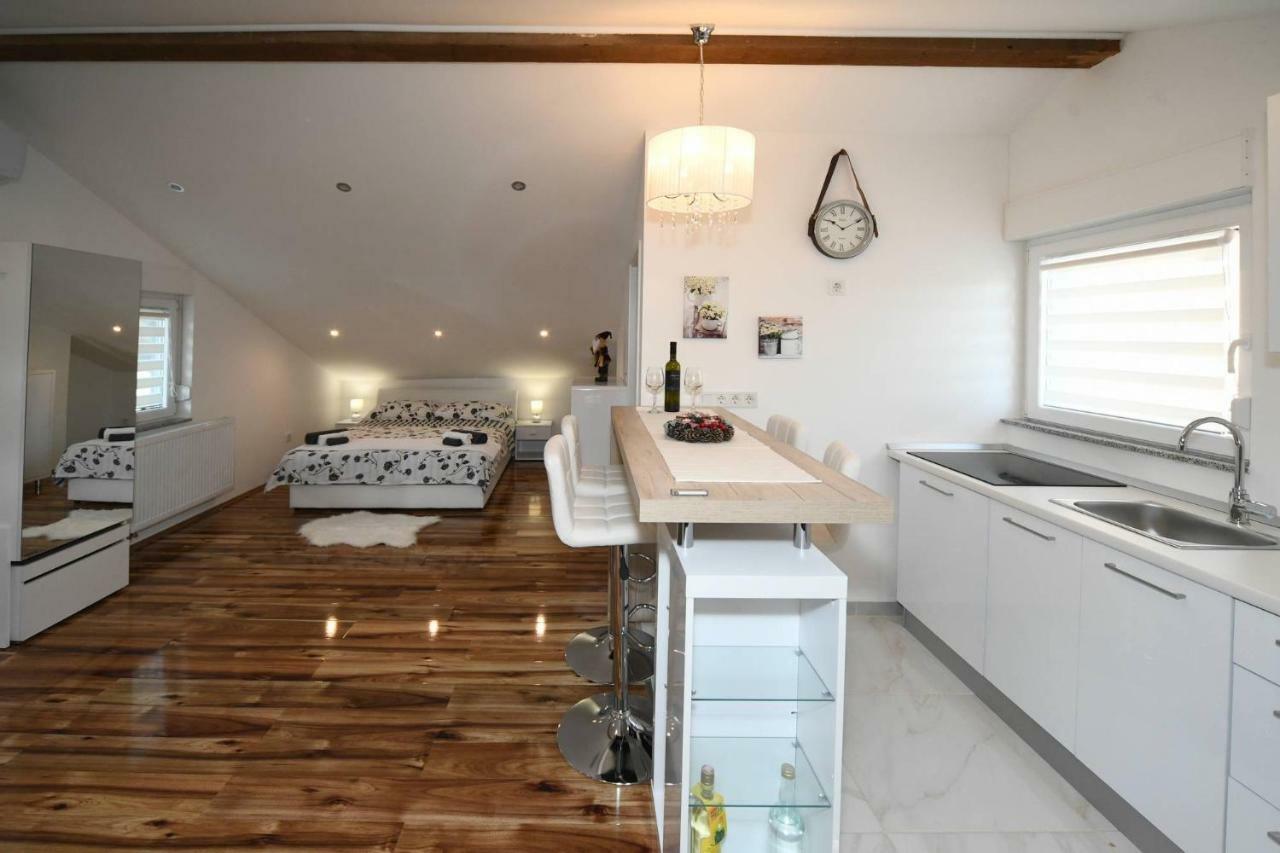 "Oasis Of Peace Zagreb-Apartments" Ngoại thất bức ảnh